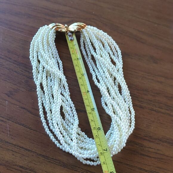 Elegant Vintage Cream and Gold Multi-Strand Necklace‎ - Picture 4 of 10